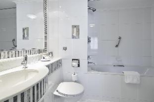 Kingsway Hall Hotel image 4